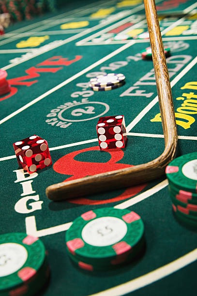 Live dealer at Infinite Blackjack table on poizy platform